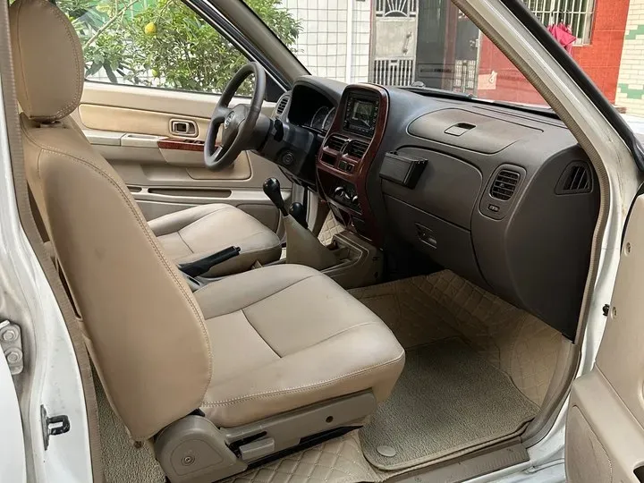 2013 Nissan D22 2.4L 150HP L4 5MT,autocango,china used car exporter,china ev exporter,chinese used car exporter,chinese used ev exporter