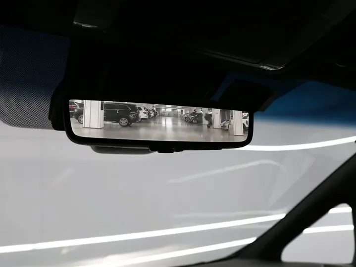 2020 Lexus LM 2.5L 117HP L4 E-CVT Hybrid,autocango,china used car exporter,china ev exporter,chinese used car exporter,chinese used ev exporter