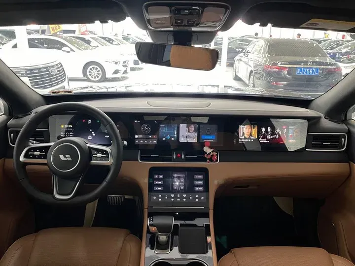 2021 Li ONE Range Extended 131HP REEV 40.5KWH,autocango,china used car exporter,china ev exporter,chinese used car exporter,chinese used ev exporter