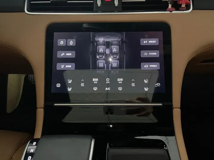 2021 Li ONE Range Extended 131HP REEV 40.5KWH,autocango,china used car exporter,china ev exporter,chinese used car exporter,chinese used ev exporter