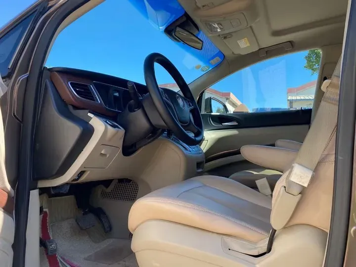 2017 Buick GL8 2.5L 200HP L4 6AT,autocango,china used car exporter,china ev exporter,chinese used car exporter,chinese used ev exporter