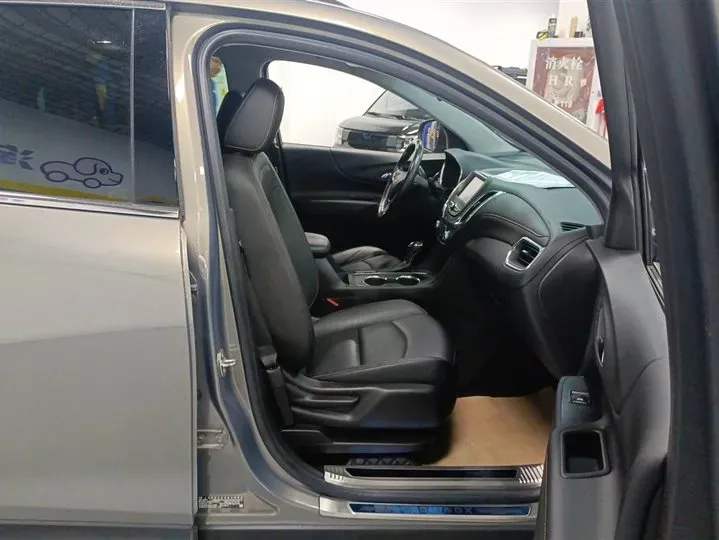 2019 Chevrolet Equinox 1.5T 169HP L4 6AT,autocango,china used car exporter,china ev exporter,chinese used car exporter,chinese used ev exporter