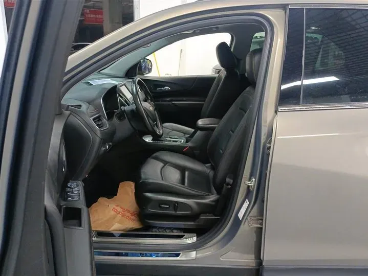 2019 Chevrolet Equinox 1.5T 169HP L4 6AT,autocango,china used car exporter,china ev exporter,chinese used car exporter,chinese used ev exporter