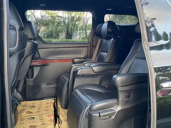 2011 Toyota Alphard 2.4L 167HP L4 4AT,autocango,china used car exporter,china ev exporter,chinese used car exporter,chinese used ev exporter