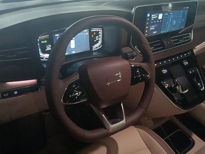 2023 Bestune M9 2.0T 252HP L4 8AT,autocango,china used car exporter,china ev exporter,chinese used car exporter,chinese used ev exporter