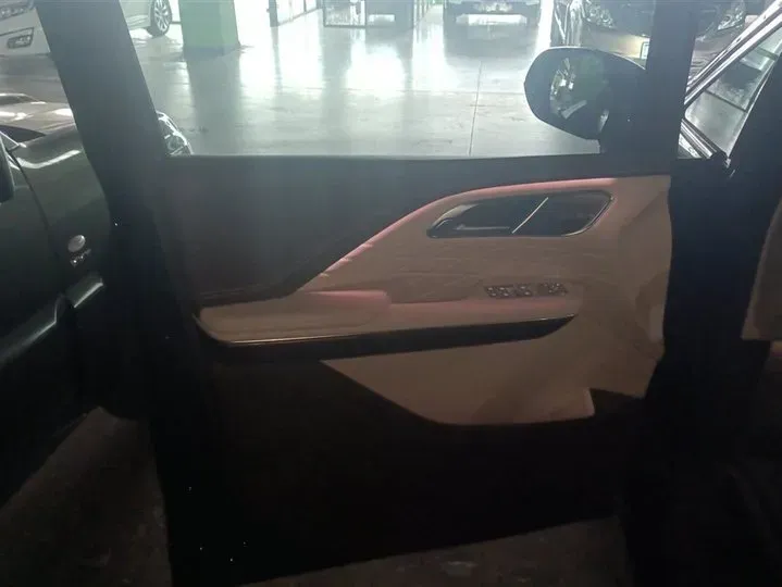 2023 Bestune M9 2.0T 252HP L4 8AT,autocango,china used car exporter,china ev exporter,chinese used car exporter,chinese used ev exporter