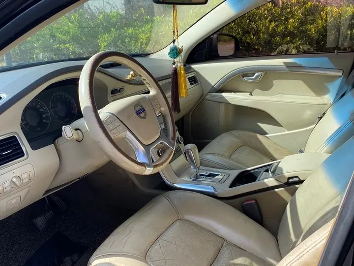 2009 Volvo S80L 2.5T 200HP L5 6AT,autocango,china used car exporter,china ev exporter,chinese used car exporter,chinese used ev exporter