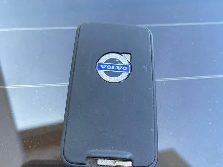 2009 Volvo S80L 2.5T 200HP L5 6AT,autocango,china used car exporter,china ev exporter,chinese used car exporter,chinese used ev exporter