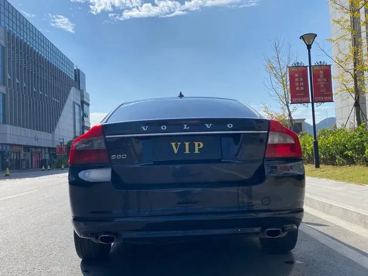 2009 Volvo S80L 2.5T 200HP L5 6AT,autocango,china used car exporter,china ev exporter,chinese used car exporter,chinese used ev exporter