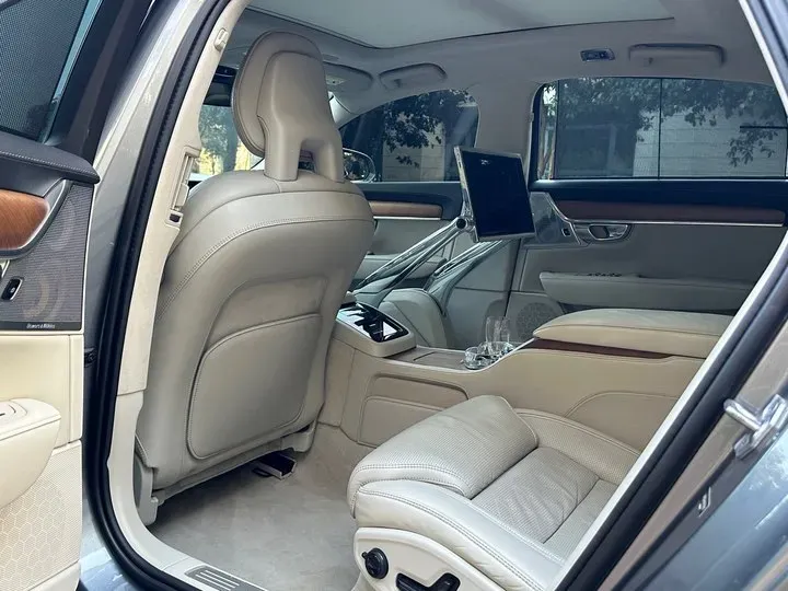 2019 Volvo S90 2.0T 320HP L4 8AT PHEV 10.1KWH,autocango,china used car exporter,china ev exporter,chinese used car exporter,chinese used ev exporter