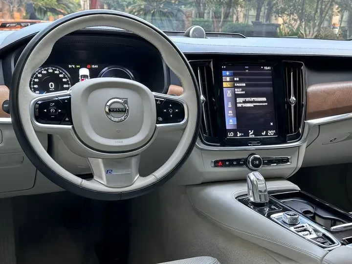 2019 Volvo S90 2.0T 320HP L4 8AT PHEV 10.1KWH,autocango,china used car exporter,china ev exporter,chinese used car exporter,chinese used ev exporter
