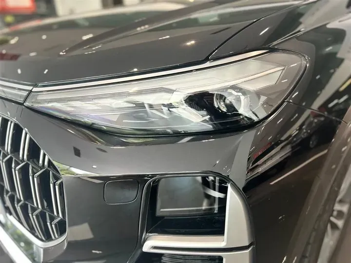 2023 Audi Q6 2.0T 265HP L4 7DCT,autocango,china used car exporter,china ev exporter,chinese used car exporter,chinese used ev exporter