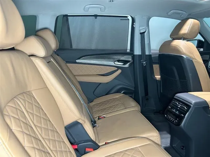 2023 Audi Q6 2.0T 265HP L4 7DCT,autocango,china used car exporter,china ev exporter,chinese used car exporter,chinese used ev exporter