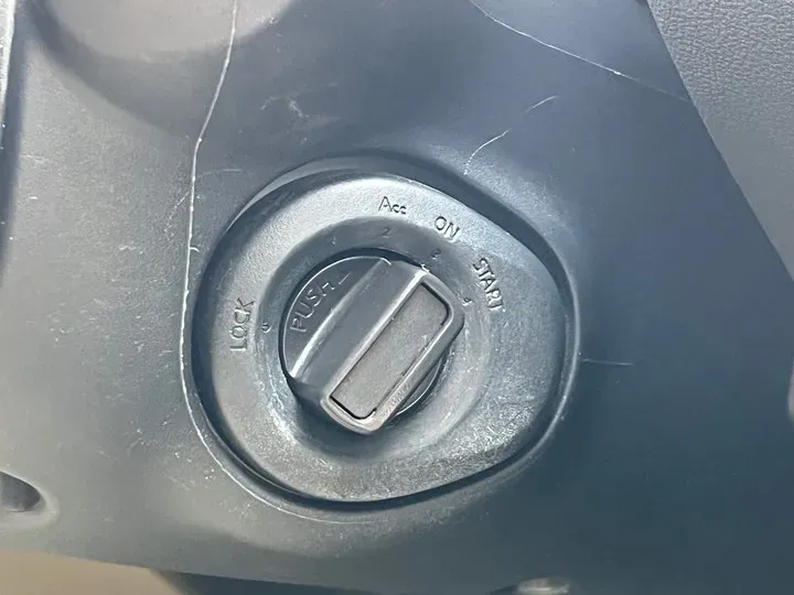 2012 Nissan Qashqai 2.0L 144HP L4 CVT,autocango,china used car exporter,china ev exporter,chinese used car exporter,chinese used ev exporter