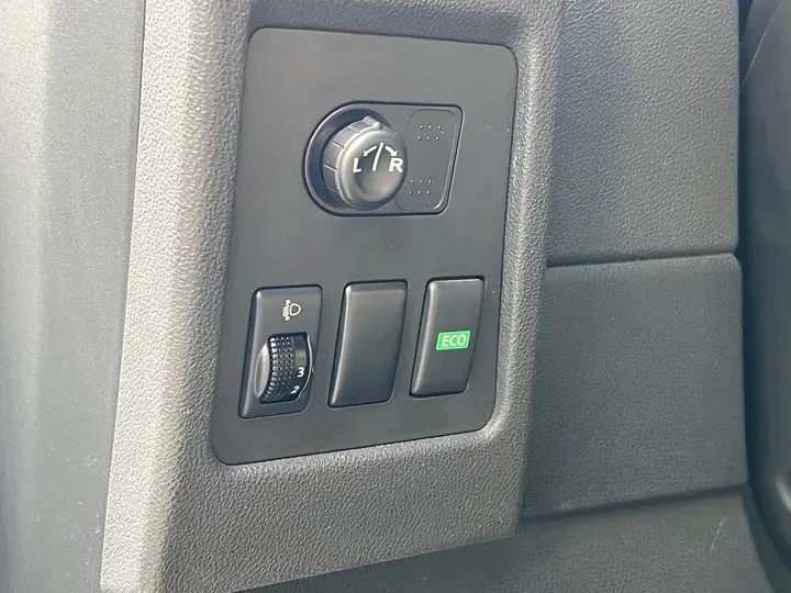 2012 Nissan Qashqai 2.0L 144HP L4 CVT,autocango,china used car exporter,china ev exporter,chinese used car exporter,chinese used ev exporter