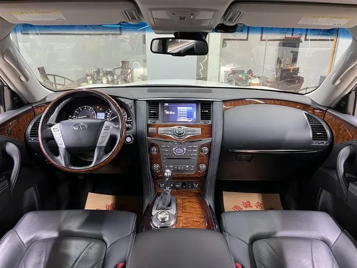 2016 Infiniti QX80 5.6L 398HP V8 7AT,autocango,china used car exporter,china ev exporter,chinese used car exporter,chinese used ev exporter