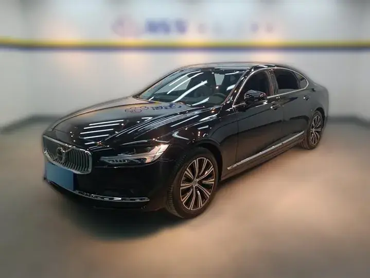 2021 Volvo S90 2.0T 250HP L4 8AT
