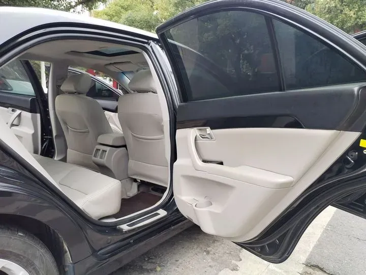 2013 Geely EC8 2.0L 141HP L4 6AT,autocango,china used car exporter,china ev exporter,chinese used car exporter,chinese used ev exporter