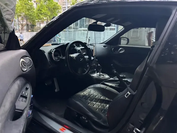 2015 Nissan 370Z 3.7L 328HP V6 7AT,autocango,china used car exporter,china ev exporter,chinese used car exporter,chinese used ev exporter