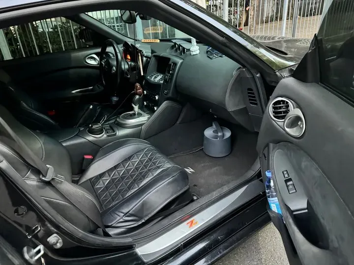 2015 Nissan 370Z 3.7L 328HP V6 7AT,autocango,china used car exporter,china ev exporter,chinese used car exporter,chinese used ev exporter