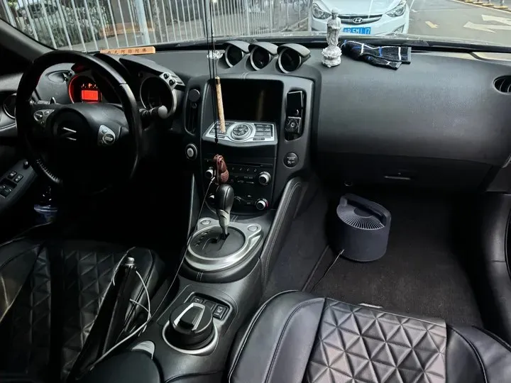 2015 Nissan 370Z 3.7L 328HP V6 7AT,autocango,china used car exporter,china ev exporter,chinese used car exporter,chinese used ev exporter