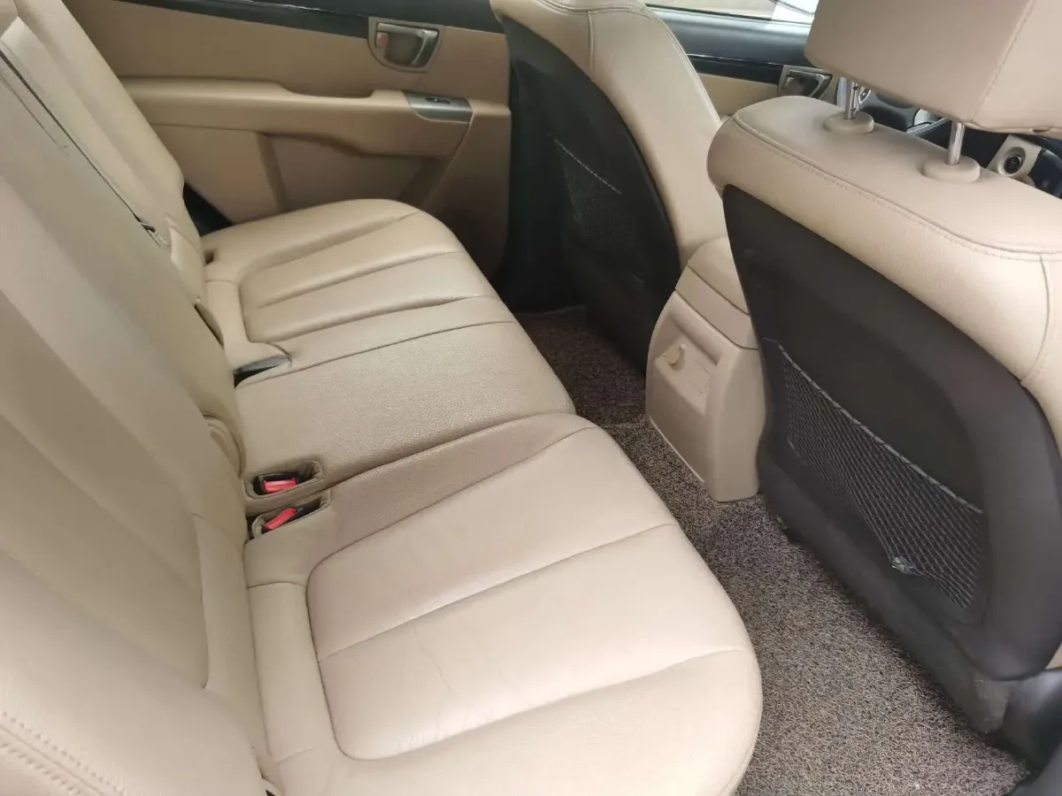 2011 Hyundai Santafe Classic 2.4L 174HP L4 6AT,autocango,china used car exporter,china ev exporter,chinese used car exporter,chinese used ev exporter