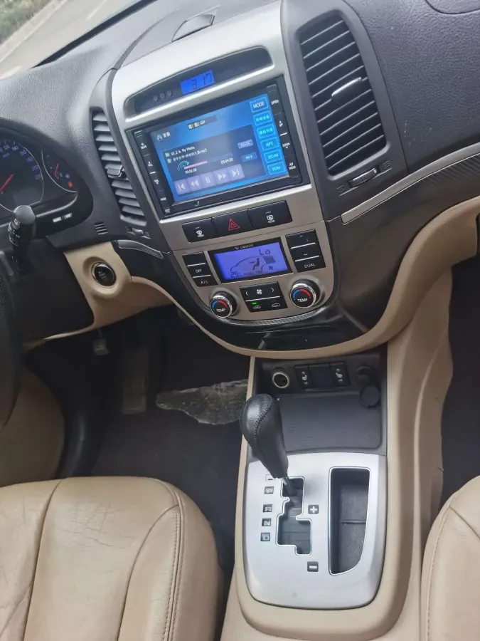 2011 Hyundai Santafe Classic 2.4L 174HP L4 6AT,autocango,china used car exporter,china ev exporter,chinese used car exporter,chinese used ev exporter