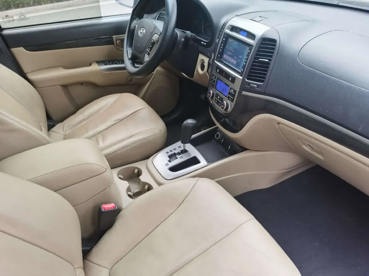 2011 Hyundai Santafe Classic 2.4L 174HP L4 6AT,autocango,china used car exporter,china ev exporter,chinese used car exporter,chinese used ev exporter