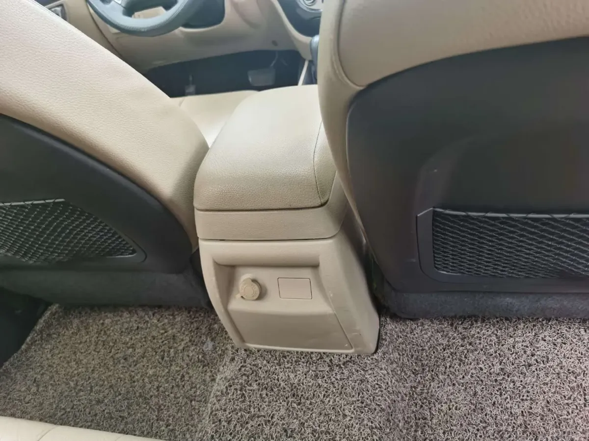 2011 Hyundai Santafe Classic 2.4L 174HP L4 6AT,autocango,china used car exporter,china ev exporter,chinese used car exporter,chinese used ev exporter