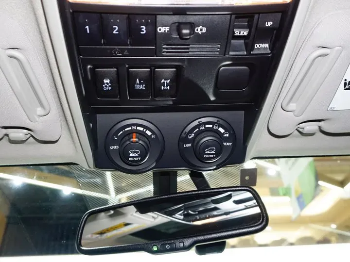 2022 Toyota 4Runner 4.0L 273HP V6 5AT,autocango,china used car exporter,china ev exporter,chinese used car exporter,chinese used ev exporter