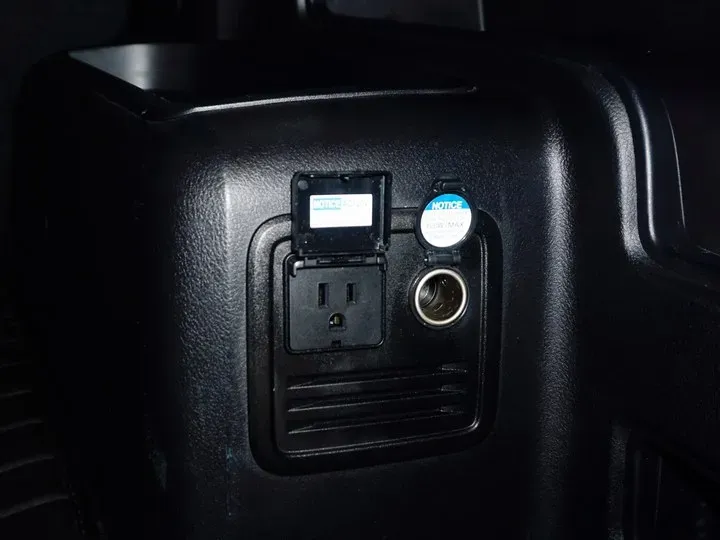 2022 Toyota 4Runner 4.0L 273HP V6 5AT,autocango,china used car exporter,china ev exporter,chinese used car exporter,chinese used ev exporter