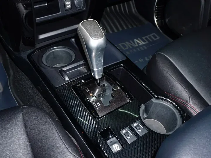 2022 Toyota 4Runner 4.0L 273HP V6 5AT,autocango,china used car exporter,china ev exporter,chinese used car exporter,chinese used ev exporter