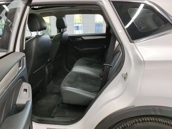 2017 Roewe RX5 1.5T 169HP L4 2AT PHEV 12KWH,autocango,china used car exporter,china ev exporter,chinese used car exporter,chinese used ev exporter