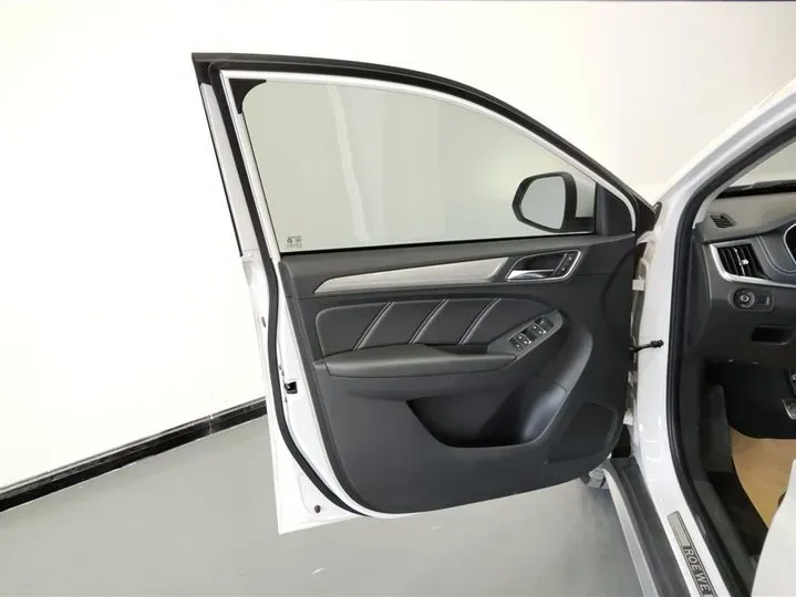 2017 Roewe RX5 1.5T 169HP L4 2AT PHEV 12KWH,autocango,china used car exporter,china ev exporter,chinese used car exporter,chinese used ev exporter