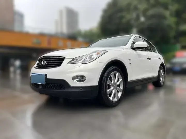 2013 Infiniti QX50 2.5L 235HP V6 7AT
