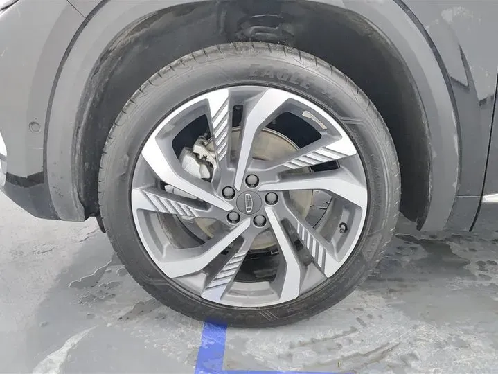 2021 Geely Monjaro 2.0T 218HP L4 7DCT,autocango,china used car exporter,china ev exporter,chinese used car exporter,chinese used ev exporter