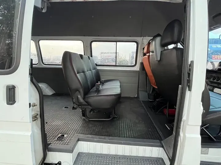 2013 Ford Classic Transit 2.8T 102HP L4 5MT,autocango,china used car exporter,china ev exporter,chinese used car exporter,chinese used ev exporter