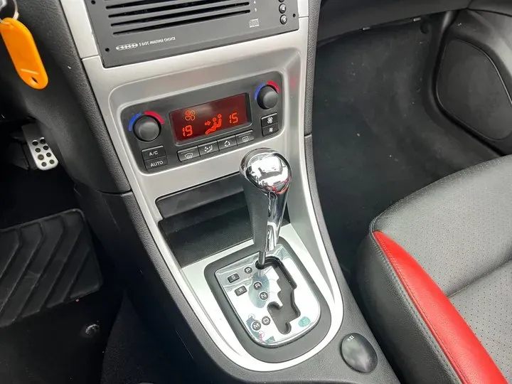 2007 Peugeot 307 2.0L 140HP L4 4AT,autocango,china used car exporter,china ev exporter,chinese used car exporter,chinese used ev exporter