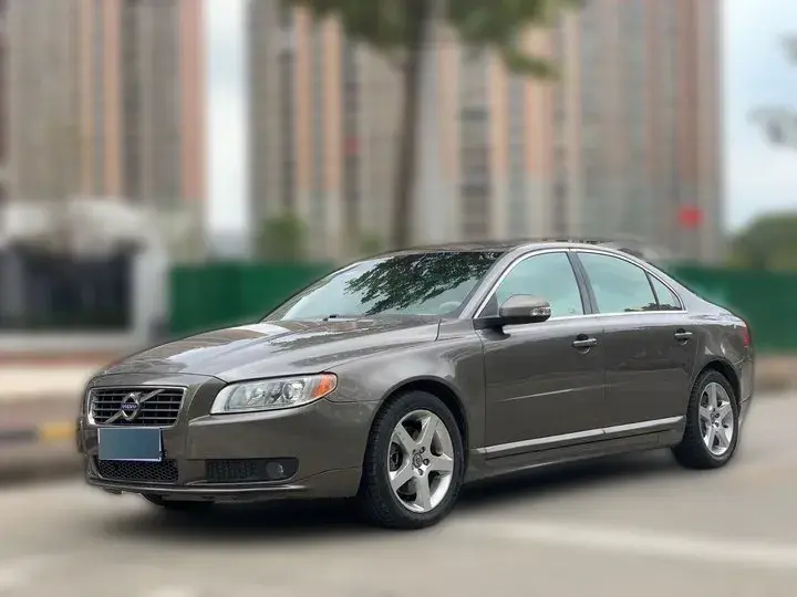 2009 Volvo S80L 2.5T 200HP L5 6AT