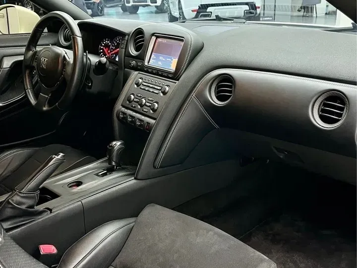 2014 Nissan GT-R 3.8T 540HP V6 6DCT,autocango,china used car exporter,china ev exporter,chinese used car exporter,chinese used ev exporter