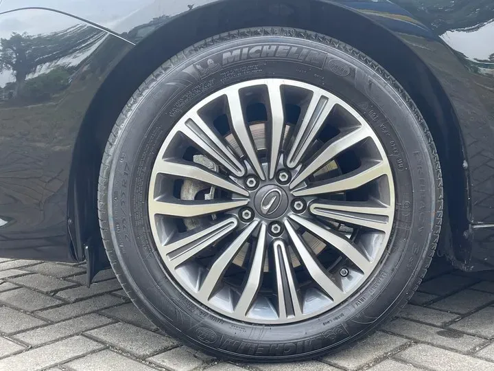 2017 GAC Trumpchi GA8 2.0T 197HP L4 6AT,autocango,china used car exporter,china ev exporter,chinese used car exporter,chinese used ev exporter