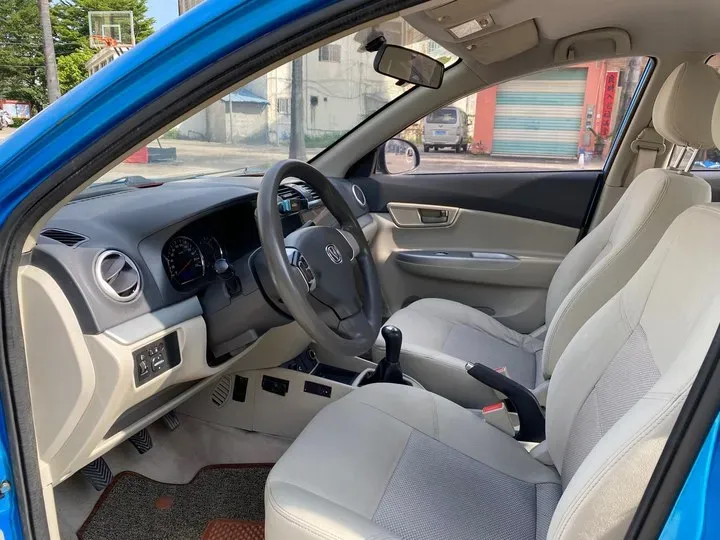 2012 ChangAn Alsvin V5 1.5L 114HP L4 5MT,autocango,china used car exporter,china ev exporter,chinese used car exporter,chinese used ev exporter