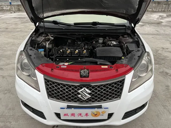 2010 Suzuki Kizashi 2.4L 178HP L4 CVT,autocango,china used car exporter,china ev exporter,chinese used car exporter,chinese used ev exporter