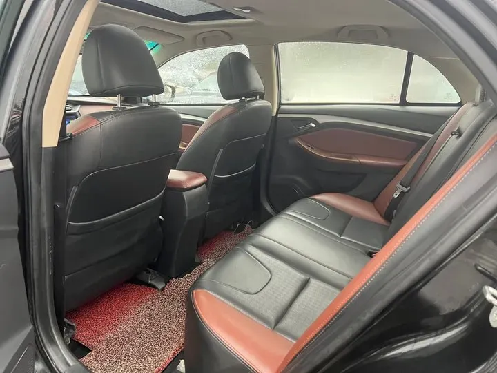 2014 BYD G5 1.5T 154HP L4 6MT,autocango,china used car exporter,china ev exporter,chinese used car exporter,chinese used ev exporter