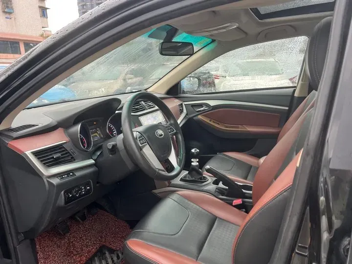 2014 BYD G5 1.5T 154HP L4 6MT,autocango,china used car exporter,china ev exporter,chinese used car exporter,chinese used ev exporter