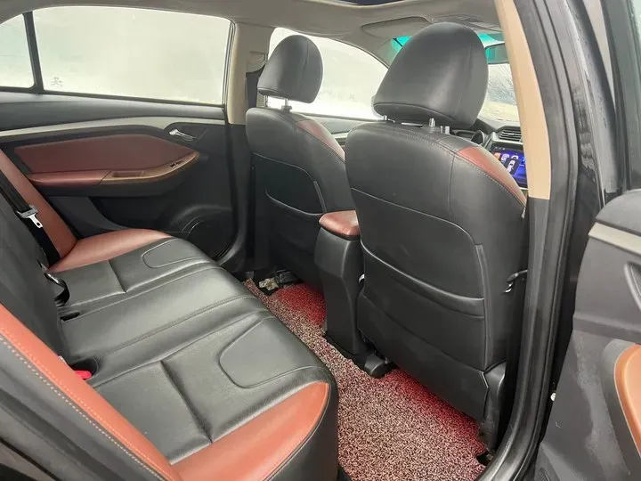 2014 BYD G5 1.5T 154HP L4 6MT,autocango,china used car exporter,china ev exporter,chinese used car exporter,chinese used ev exporter