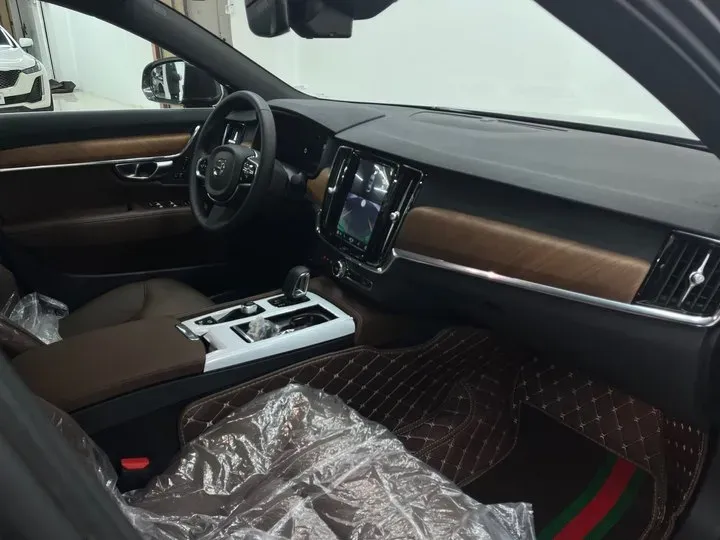 2023 Volvo S90 2.0T 310HP L4 8AT PHEV 18.831KWH,autocango,china used car exporter,china ev exporter,chinese used car exporter,chinese used ev exporter