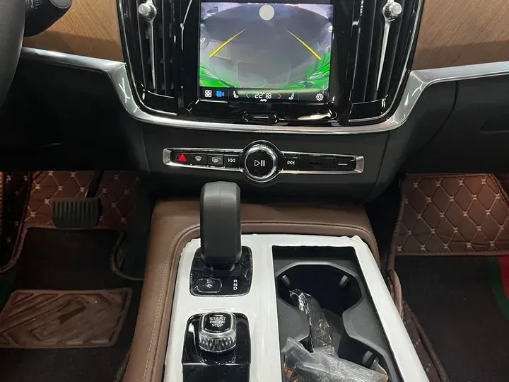 2023 Volvo S90 2.0T 310HP L4 8AT PHEV 18.831KWH,autocango,china used car exporter,china ev exporter,chinese used car exporter,chinese used ev exporter