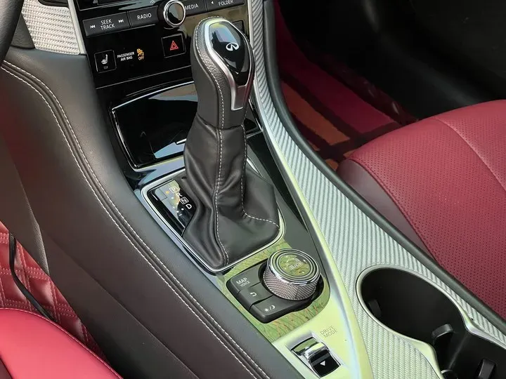 2019 Infiniti Q60 2.0T 211HP L4 7AT,autocango,china used car exporter,china ev exporter,chinese used car exporter,chinese used ev exporter