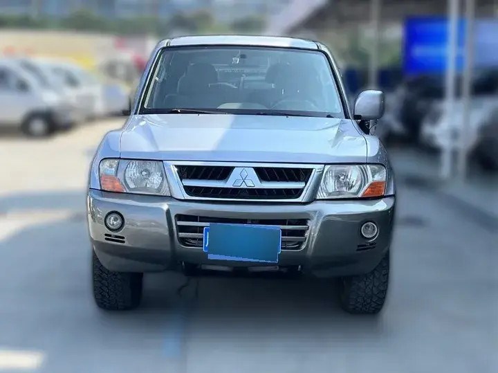 2008 Mitsubishi Pajero 3.0L 163HP V6 4AT